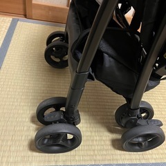 【極美品】アップリカ　ベビーカーの画像