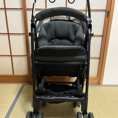 【極美品】アップリカ　ベビーカーの画像