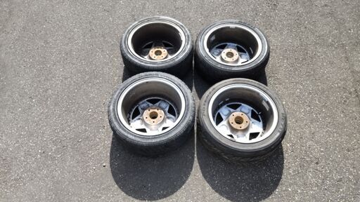 アウトストラーダ　モデナ　１７インチ