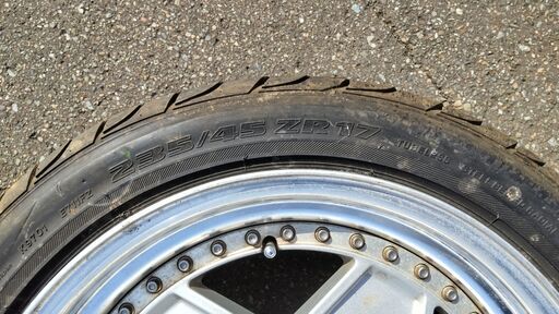 アウトストラーダ　モデナ　１７インチ
