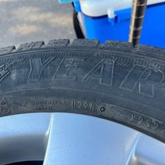 お話中　2022年製 スタッドレス グッドイヤー ICENAVI 195/65R15 4本 鉄ホイール付きの為、格安！ 4H 中古品 ③の画像