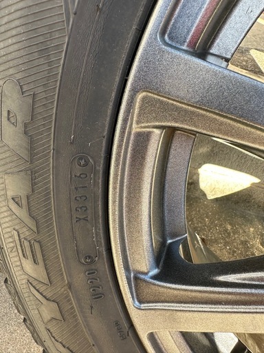 バリ溝　マナレイスポーツ 16インチスタッドレス　205/60R16