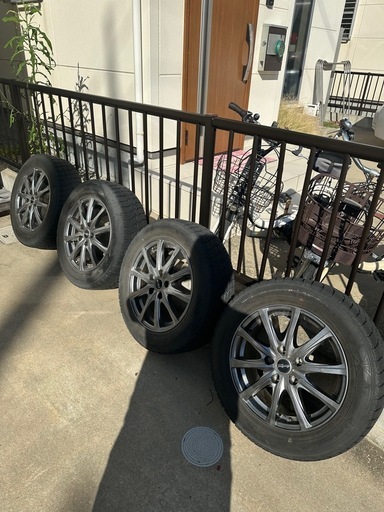 バリ溝　マナレイスポーツ 16インチスタッドレス　205/60R16