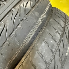 タイヤ4本 225/35 R20
の画像