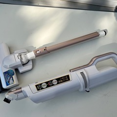 【GOGOセール‼︎】充電式掃除機の画像