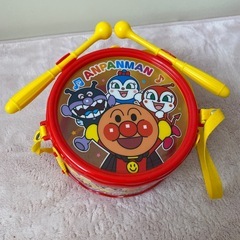 アンパンマンの太鼓+アンパンマンのおもちゃ
の画像