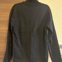 ①plus one アウターの画像