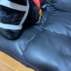 黒革ローソファ2人掛けの画像