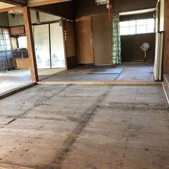 貸し倉庫にいかがですか？学校近く　立地良いかと思います