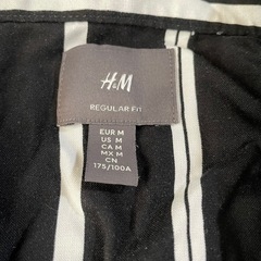 h&m シャツの画像