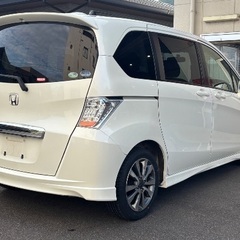 ホンダ　フリード　7人乗りの画像