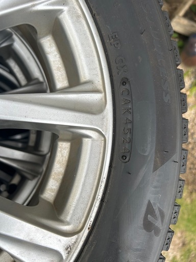自家用タイヤ165 65R14 24年第45週製造
新品に近い