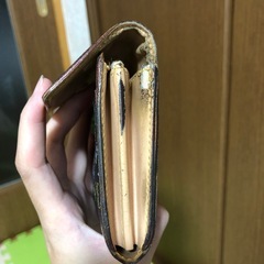 かなり使用感ありVUITTON長財布の画像