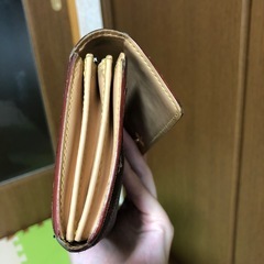 かなり使用感ありVUITTON長財布の画像