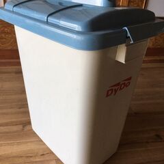 【引き取り限定。置き配。越前市内】ゴミ箱　Bの画像