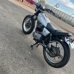 車検本日取得　車検満タン　ヤマハ　SR400 　カスタム の画像