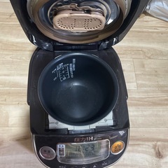 炊飯器の画像