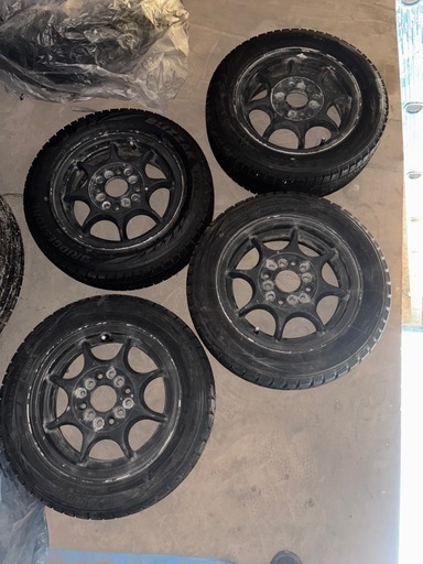 13インチ　スタッドレスホイール付き　114.3 100 4h マルチ