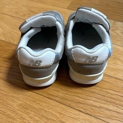 ニューバランス 子ども スニーカー 靴 キッズの画像