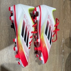 サッカースパイク（26.0cm）　アディダスの画像