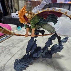 白ひげ　フィギュア
の画像