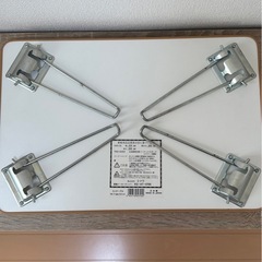 木目折りたたみテーブルの画像
