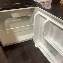 小型冷蔵庫&ノンフライヤーの画像