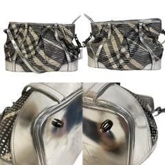 バーバリー BURBERRY ショルダーバッグ ビートチェック シルバーの画像