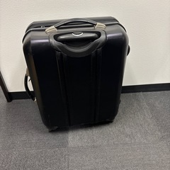 キャリーケースの画像