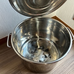 10Lの大きな鍋の画像