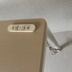 コンセント付き机の画像