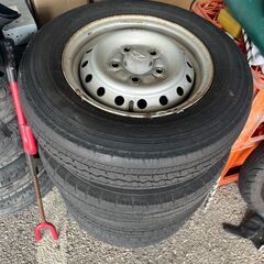 タウンエースのタイヤホイールの画像