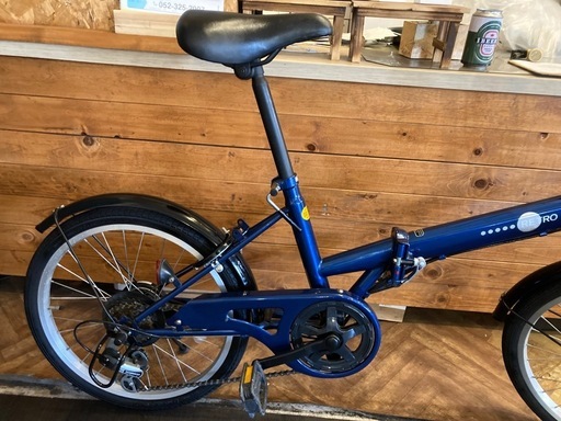 【チェーン新品！】鍵・ライト付き　6段変速　20インチ折りたたみ自転車　ネイビーブルー