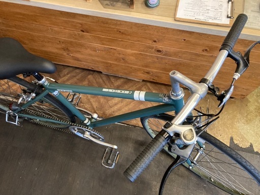【前輪チューブ・チェーン新品！】6段変速　700×28cクロスバイク　モスグリーン