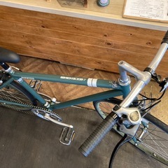 【前輪チューブ・チェーン新品！】6段変速　700×28cクロスバイク　モスグリーンの画像