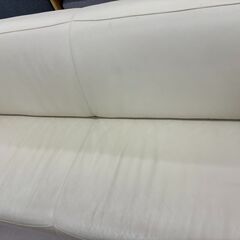 リユースのサカイ栃木店★ジモティ割あり★ IDC大塚家具 本革ソファー クリーム W179×D78×H75 クリーニング済み TC10879の画像