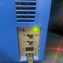 ミニ冷蔵庫 車用冷蔵庫 温め＆冷え ブルー 青 ポータブル 冷温庫 保温庫の画像