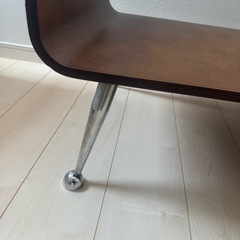 ガラステーブルの画像