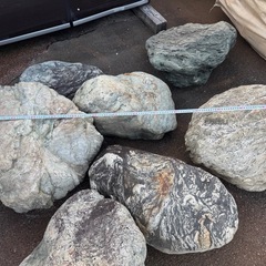 小滝川ヒスイ峡産 庭石 景石 自然石 まとめ売り の画像