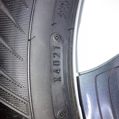 スタッドレスタイヤ 195/65R15 4本セット　の画像