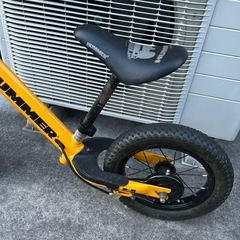 HUMMER キックバイクの画像