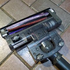 アイリスオーヤマ 充電式 極細軽量 紙パック式スティッククリーナー SBD-F2P 2020年製 掃除機 コードレス 札幌市東区 新道東店の画像