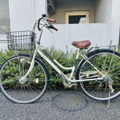 自転車 2台 (2台ともタイヤはパンクして、修理費2万円前後)の画像