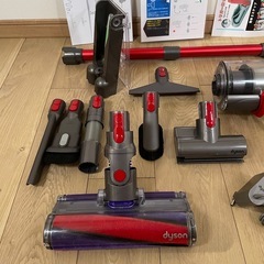 取引中　ダイソンV10SV12 新品伸縮式パイプ付純正優良バッテリー装着パーツセット　取引中です。 の画像