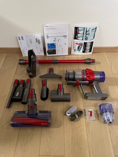取引中　ダイソンV10SV12 新品伸縮式パイプ付純正優良バッテリー装着パーツセット　取引中です。