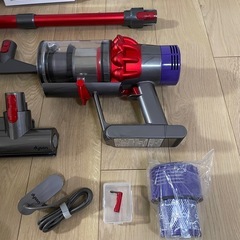 取引中　ダイソンV10SV12 新品伸縮式パイプ付純正優良バッテリー装着パーツセット　取引中です。 の画像