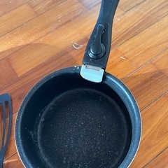 鍋と網
の画像