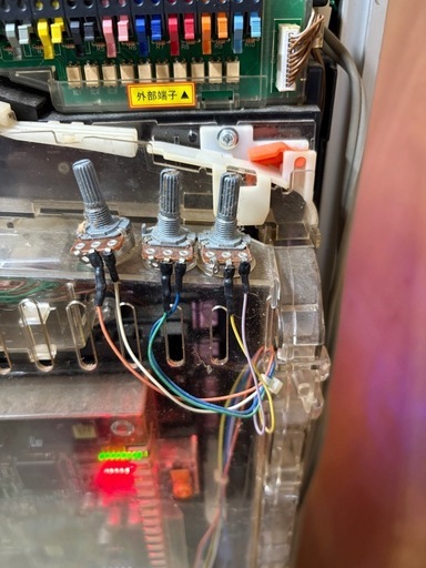 パチンコ実機 ガールズ&パンツァー 1/319 鍵あり 球循環 パチンコ台