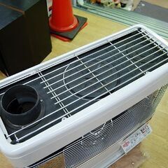 床暖付き 煙突式ストーブ UH-77BSL CORONA 2020年製 木造～18畳 コンクリート～28畳 輻射式 暖房 煙突 コロナ 石油ストーブ 札幌市 清田区 平岡の画像