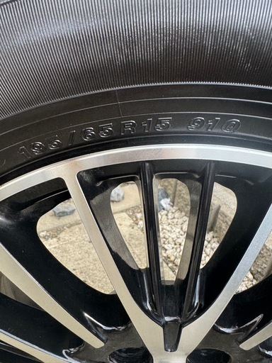バリ溝 2024年製 195/65R15 スタッドレスタイヤ ホイール 4本SETプリウス ノア VOXY ステップワゴン アイシス 